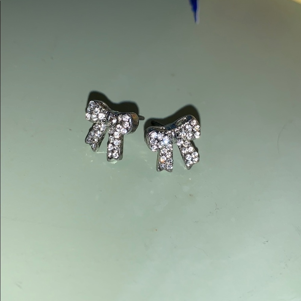 Silver sparkly bow stud earrings